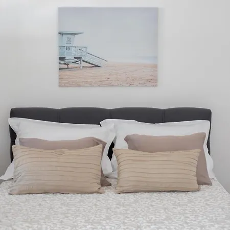 アパート Left & Right With Jacuzzi, 4 Stars *