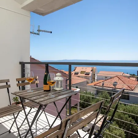 アパート Left & Right With Jacuzzi, 4 Stars マカルスカ