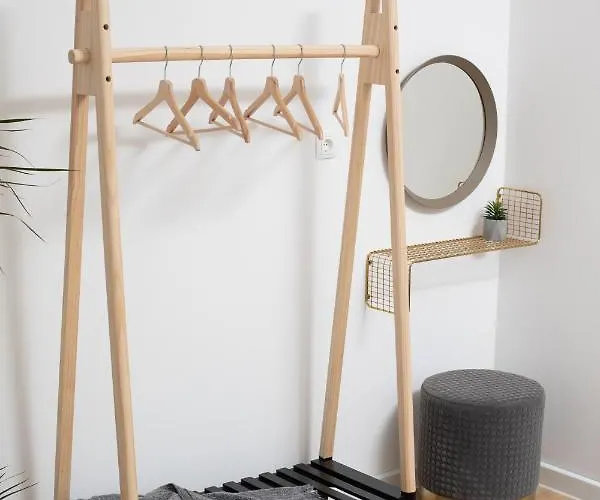 شقة Left & Right With Jacuzzi, 4 Stars *