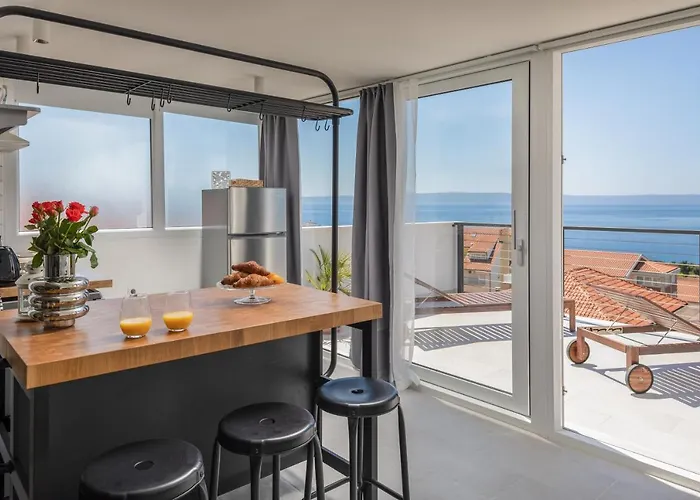 Left & Right With Jacuzzi, 4 Stars شقة *